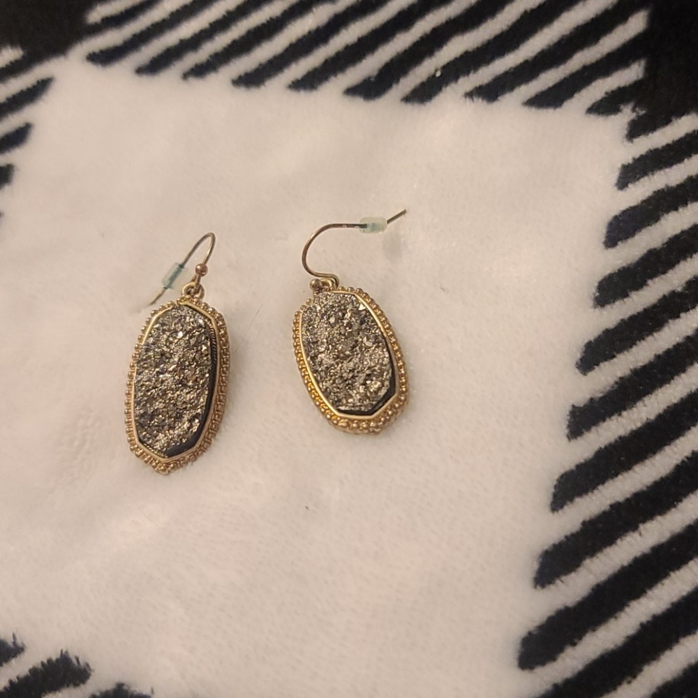 L+D earrings